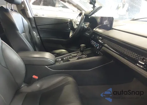 2024 Honda Accord Hybrid Ex-L из США, поврежденный, VIN 1HGCY2F60RA052038